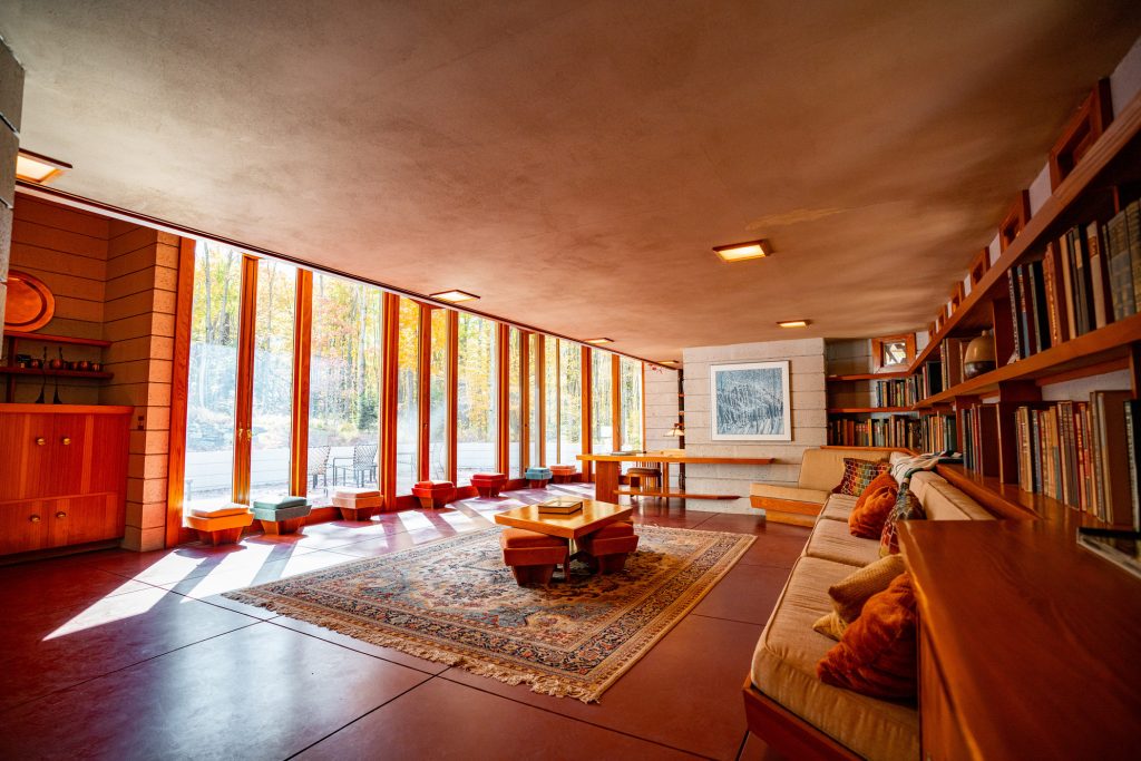 duncan house outside front